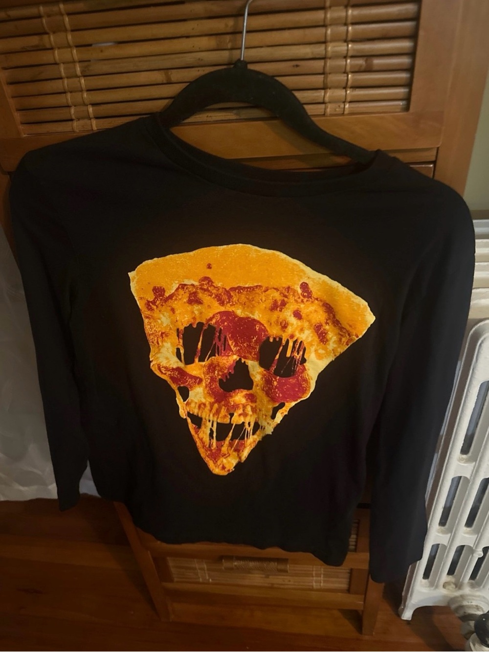 Boys’ XL Halloween Long-Sleeve Tee with Yellow Pizza Skull Graphic